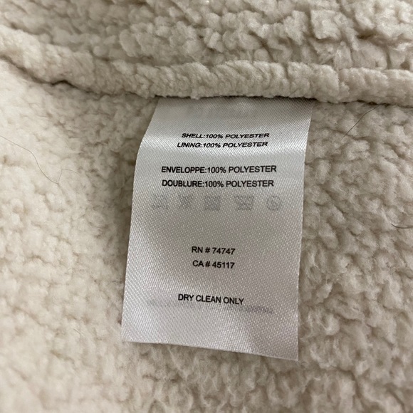 Leather and sheep fur vest - Picture 7 of 9